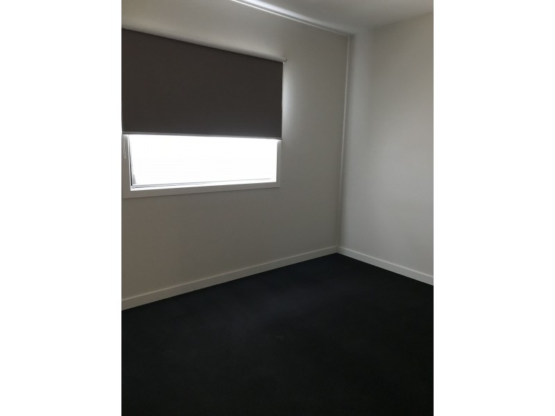 2/29  Larlac Street, Hadfield VIC 3046
