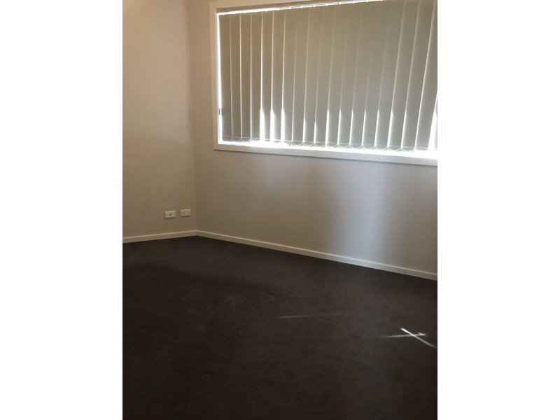 2/49 Melbourne Avenue, Glenroy VIC 3046