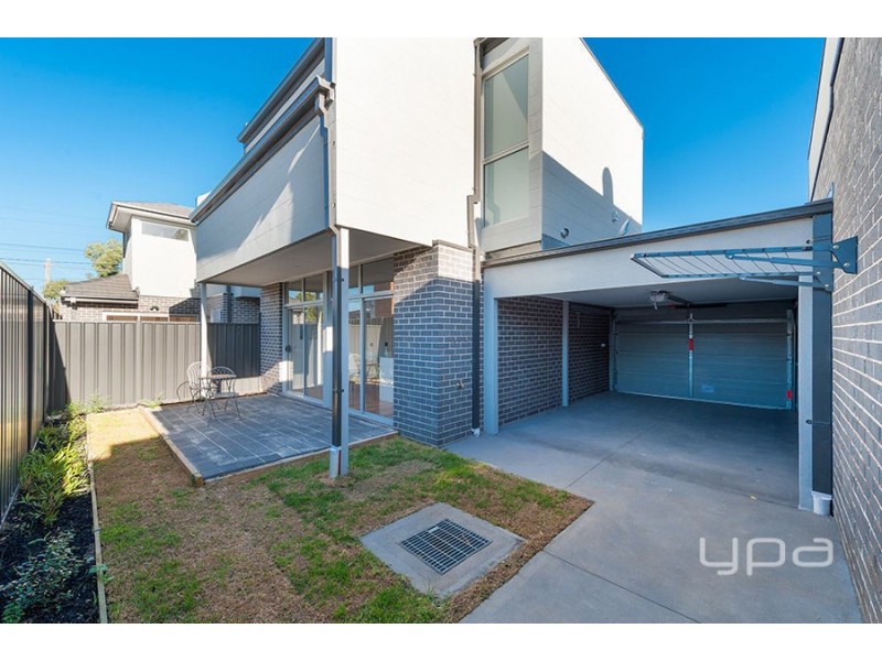 2/33 Widford Street, Glenroy VIC 3046