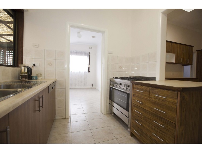 13 Anderson Street, Pascoe Vale South VIC 3044