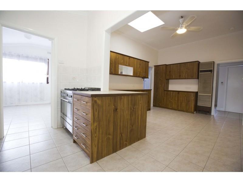 13 Anderson Street, Pascoe Vale South VIC 3044