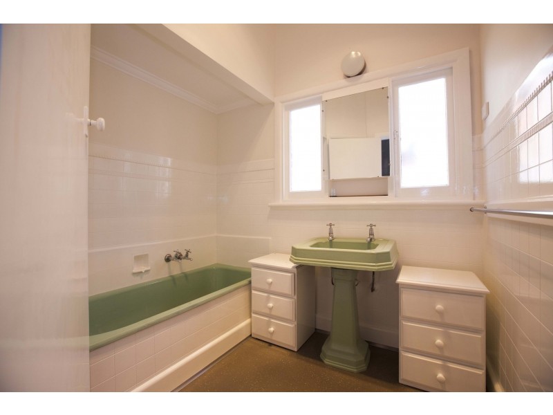 13 Anderson Street, Pascoe Vale South VIC 3044