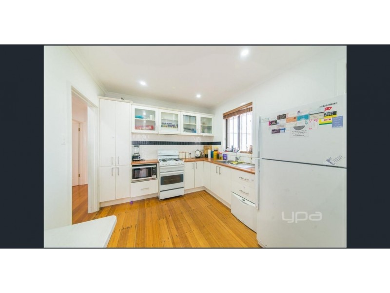 17 BOORT STREET, Dallas VIC 3047