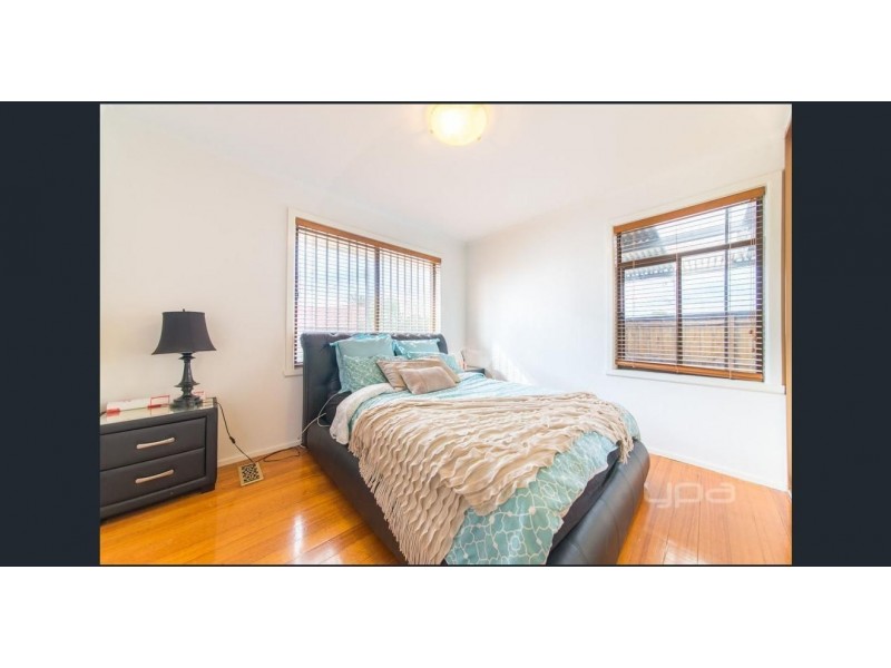 17 BOORT STREET, Dallas VIC 3047