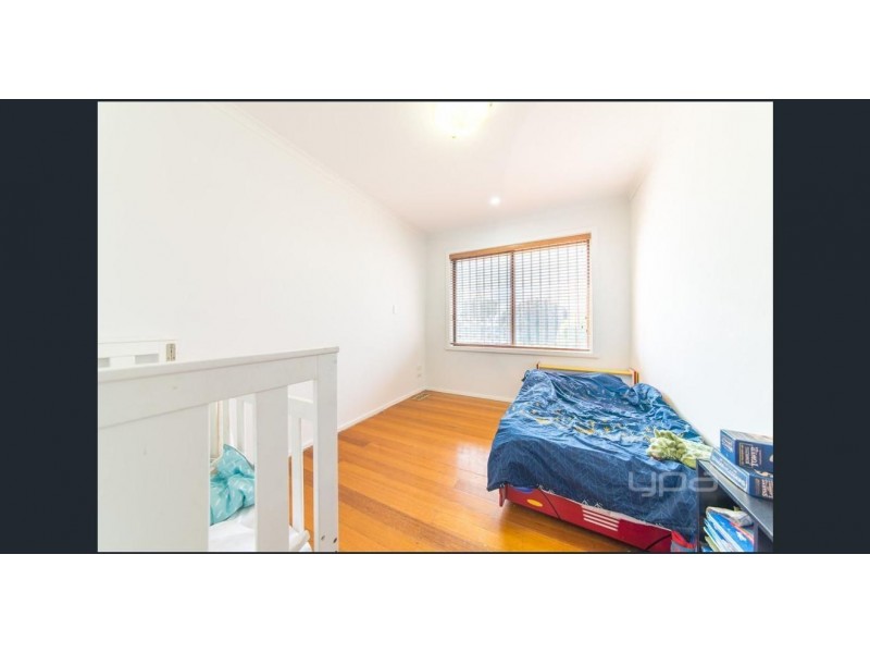 17 BOORT STREET, Dallas VIC 3047