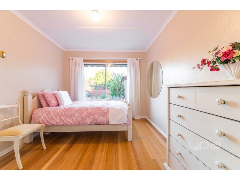 18 BOORT STREET, Dallas VIC 3047