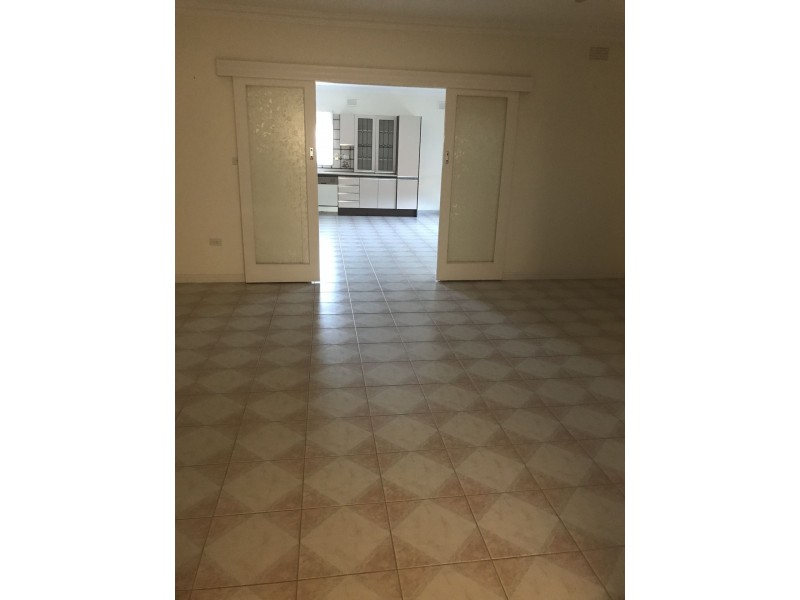 7 Kalgoorlie Court, Campbellfield VIC 3061