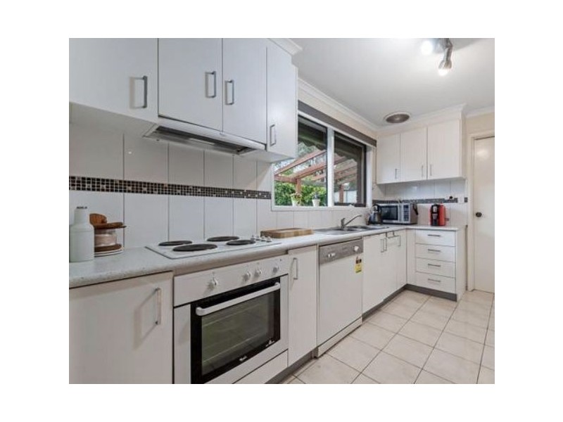 4 EASTGATE ROAD, Craigieburn VIC 3064