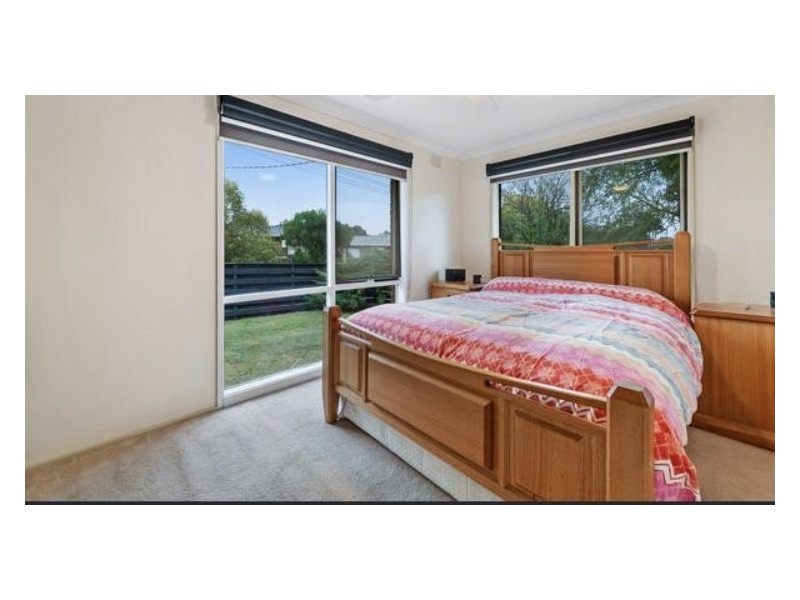 4 EASTGATE ROAD, Craigieburn VIC 3064