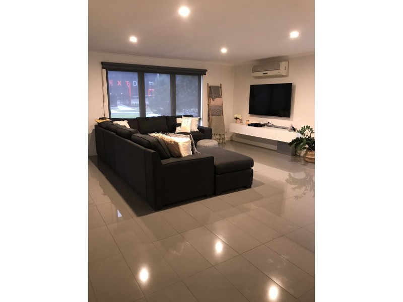 1/60 Sharps Road, Tullamarine VIC 3043
