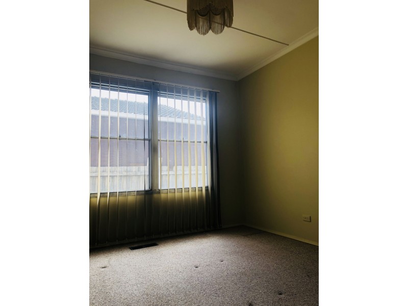 35 Apollo Cresent, Dallas VIC 3047