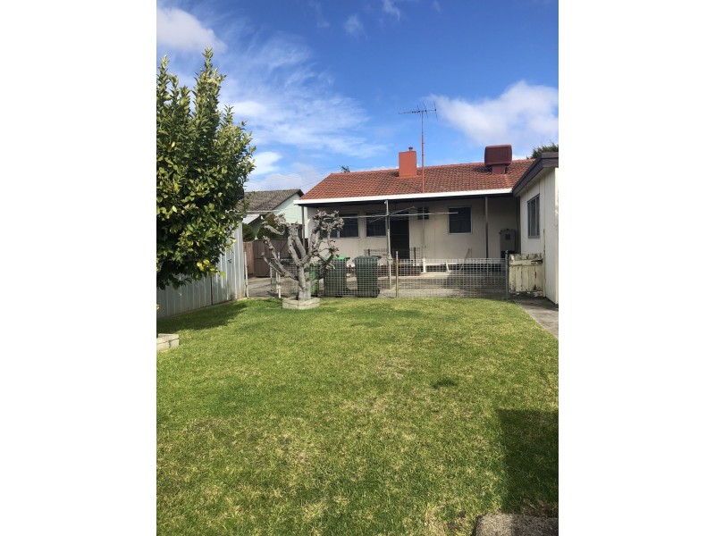 35 Apollo Cresent, Dallas VIC 3047