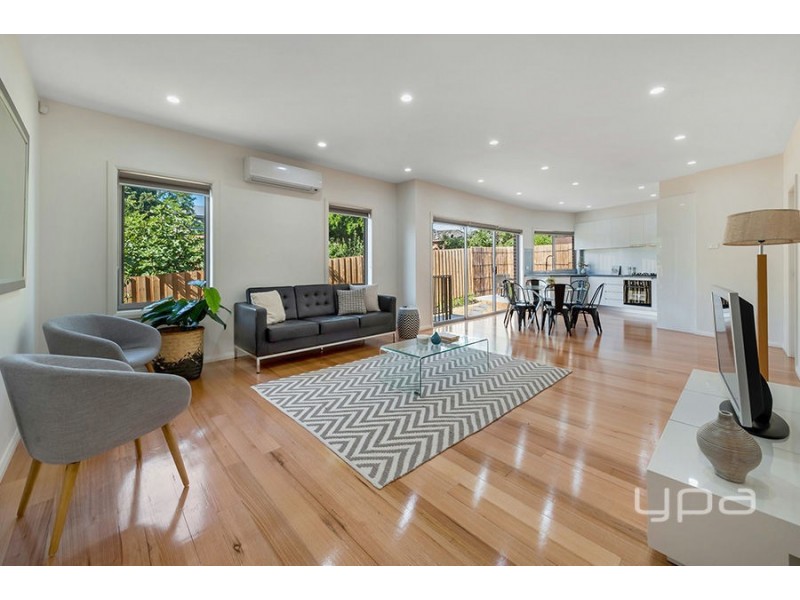 16  Moonee Blvd, Glenroy VIC 3046