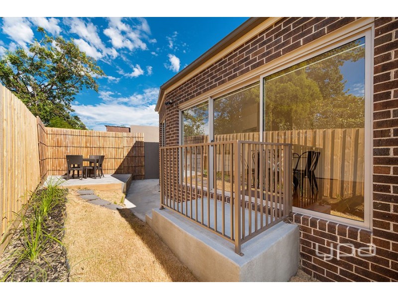 16  Moonee Blvd, Glenroy VIC 3046