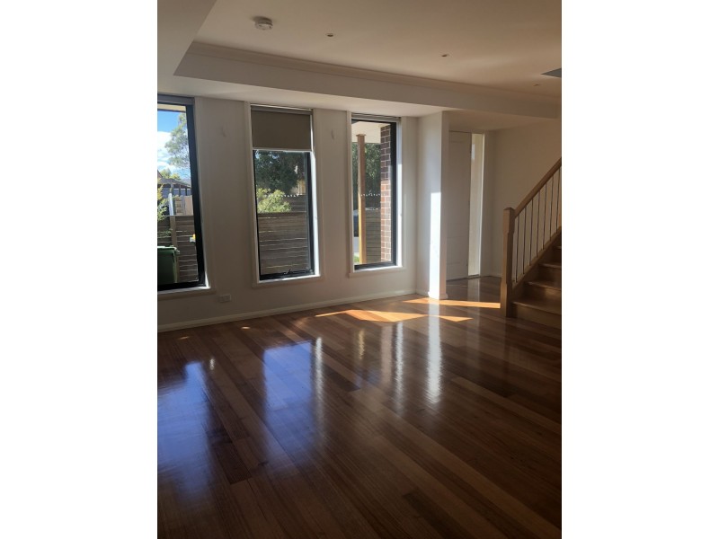 43 Emu Parade, Jacana VIC 3047