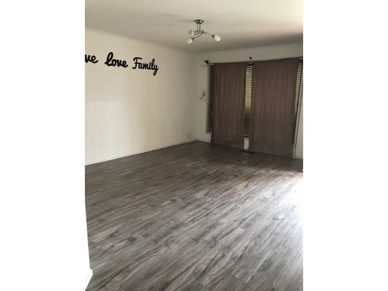 1/6 Shankland Boulevard, Meadow Heights VIC 3048