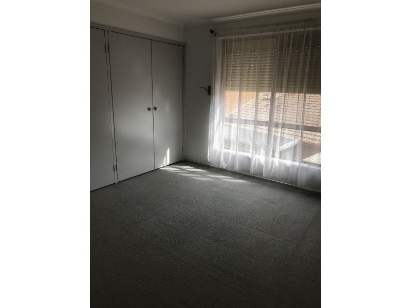 1/6 Shankland Boulevard, Meadow Heights VIC 3048