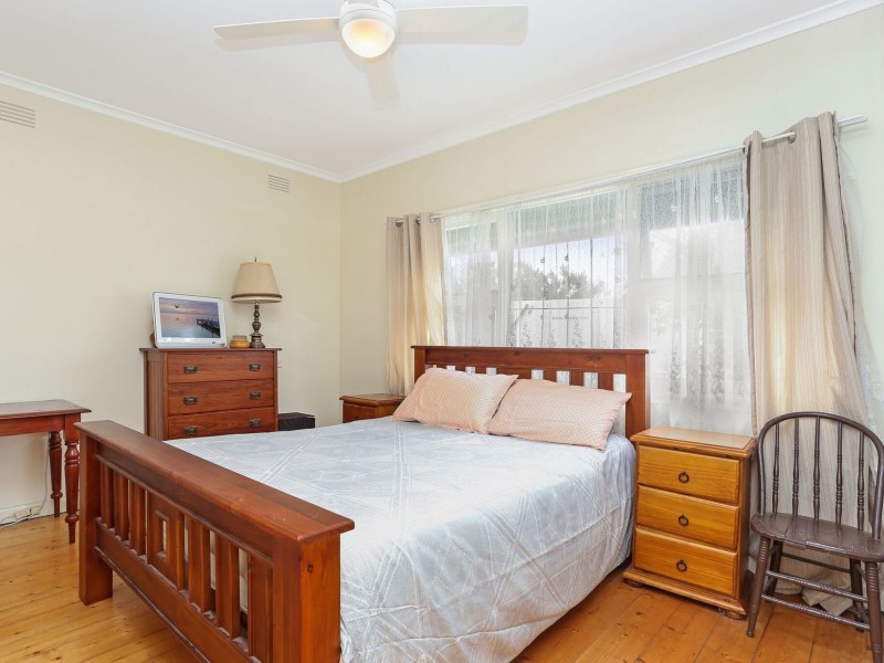 44 PLUMPTON AVE, Glenroy VIC 3046