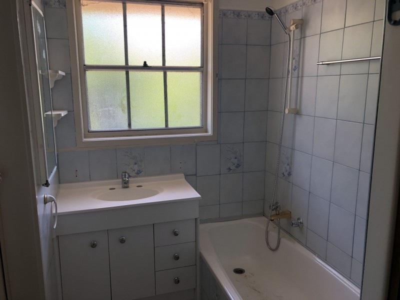 6 THORPDALE AVENUE, Coolaroo VIC 3048