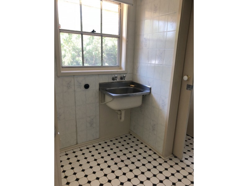 6 THORPDALE AVENUE, Coolaroo VIC 3048