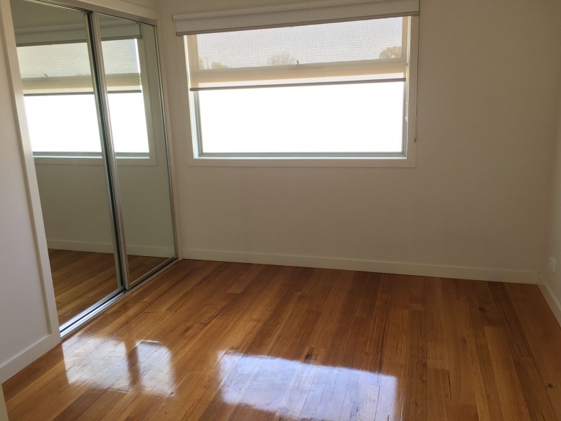 2/44 Bindi Street, Glenroy VIC 3046