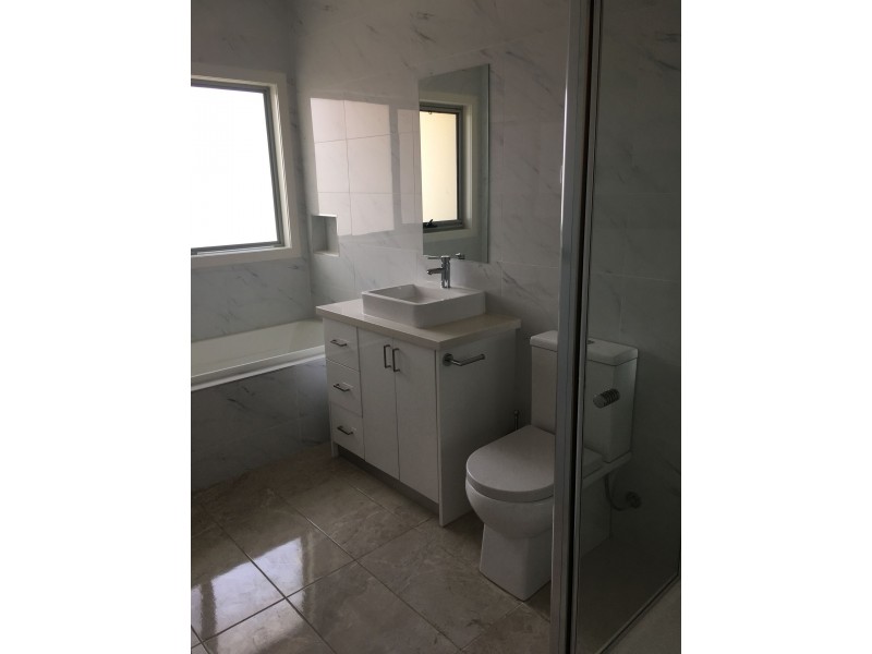 2/44 Bindi Street, Glenroy VIC 3046