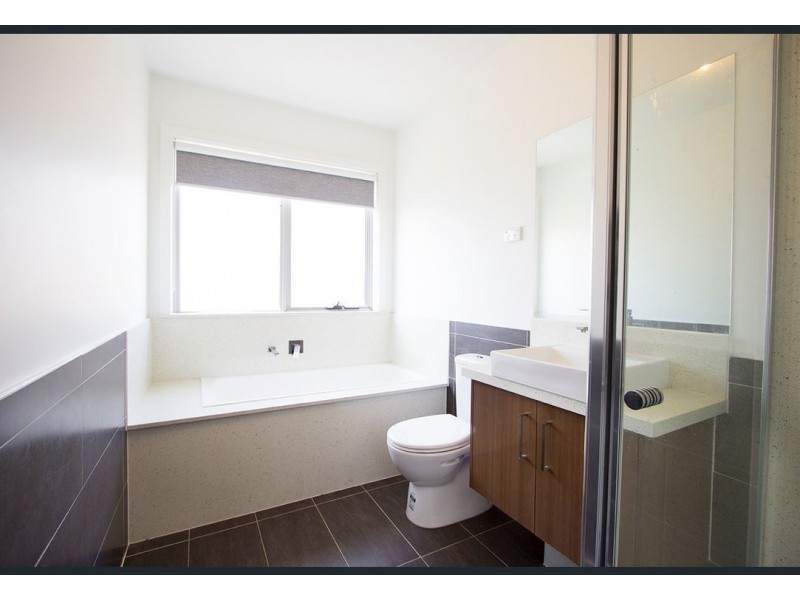 1/882 PASCOE VALE ROAD, Glenroy VIC 3046