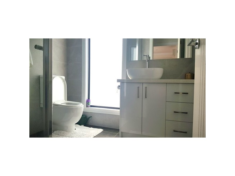 2/37 Valencia Street, Glenroy VIC 3046