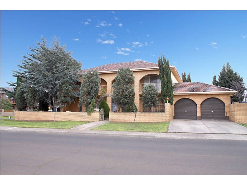 2 St Bernards Dr., Keilor East VIC 3033