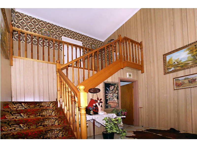 2 St Bernards Dr., Keilor East VIC 3033