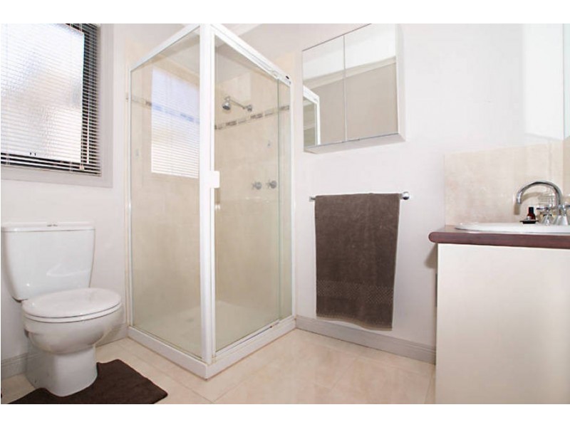 3/2A Snow Street, Keilor Park VIC 3042