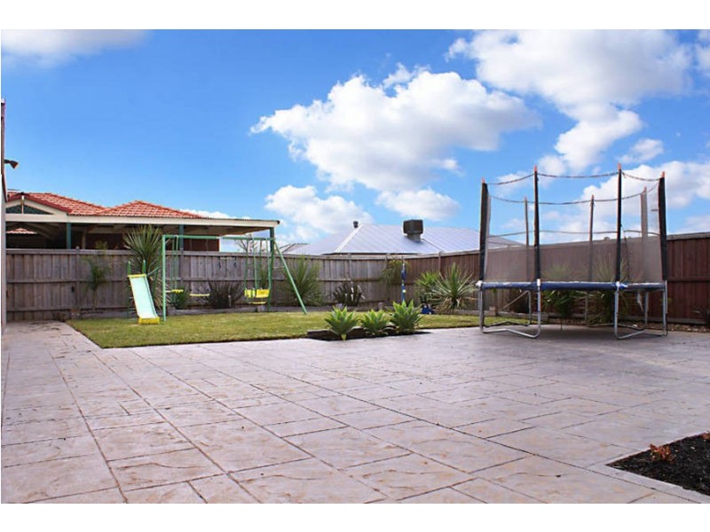 11 Chelsea Ct, Burnside Heights VIC 3023