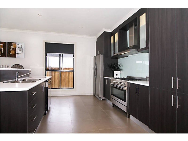 11 Chelsea Ct, Burnside Heights VIC 3023