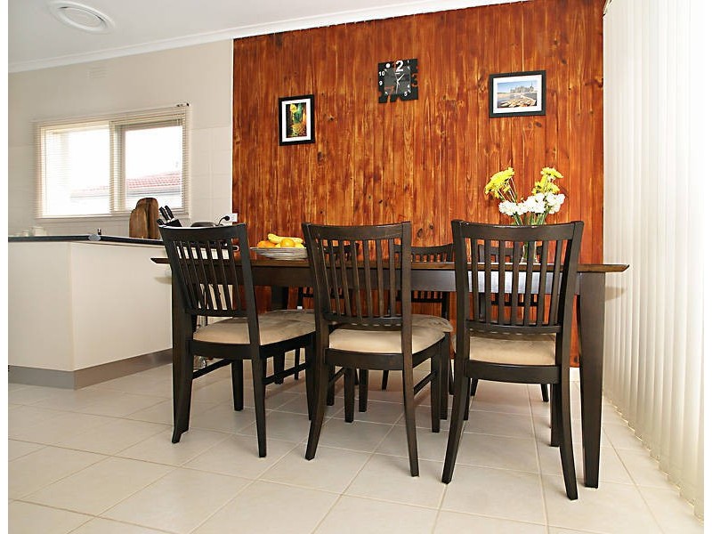 1/93 Fox Street, St Albans VIC 3021