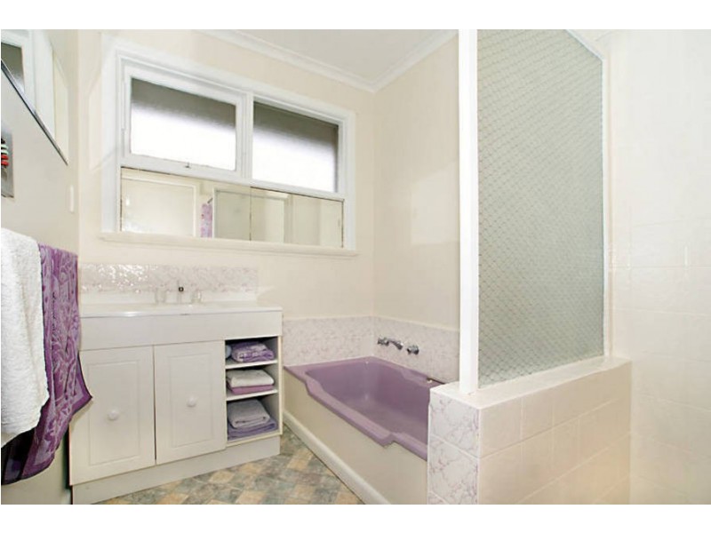 44 Wonganella Dr, Keilor East VIC 3033