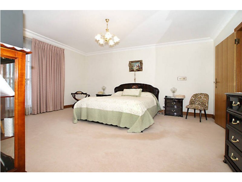 44 Randwick Drive, Keilor Park VIC 3042