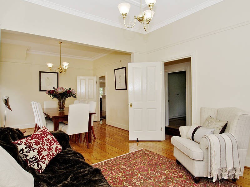 246 Pascoe Vale Road, Essendon VIC 3040
