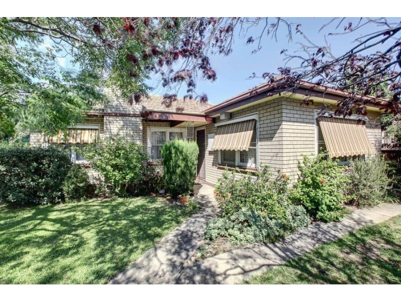 47 Clarks Road, Keilor East VIC 3033