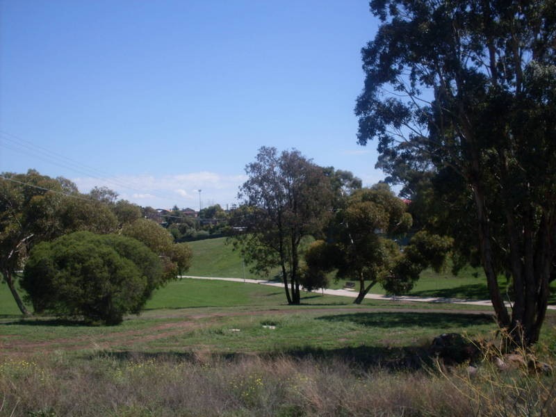 50 A Laurence Av, Airport West VIC 3042