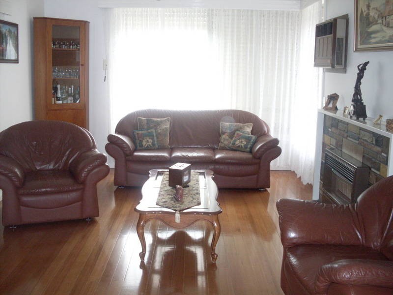 11 Sterling Drive, Keilor East VIC 3033