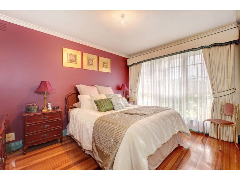 19 Jeffrey Street, Keilor East VIC 3033