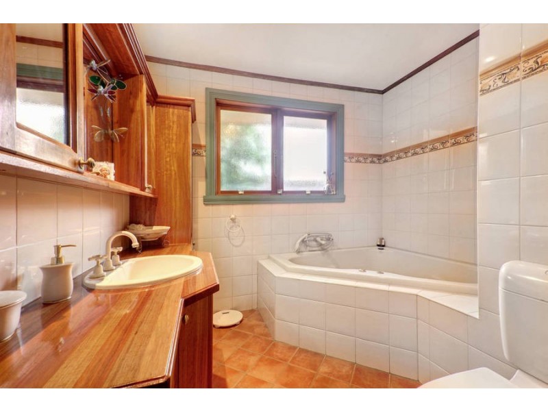 19 Jeffrey Street, Keilor East VIC 3033