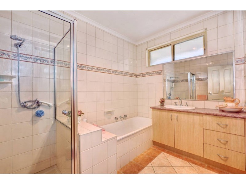 3 Lachlan Court, Keilor Park VIC 3042