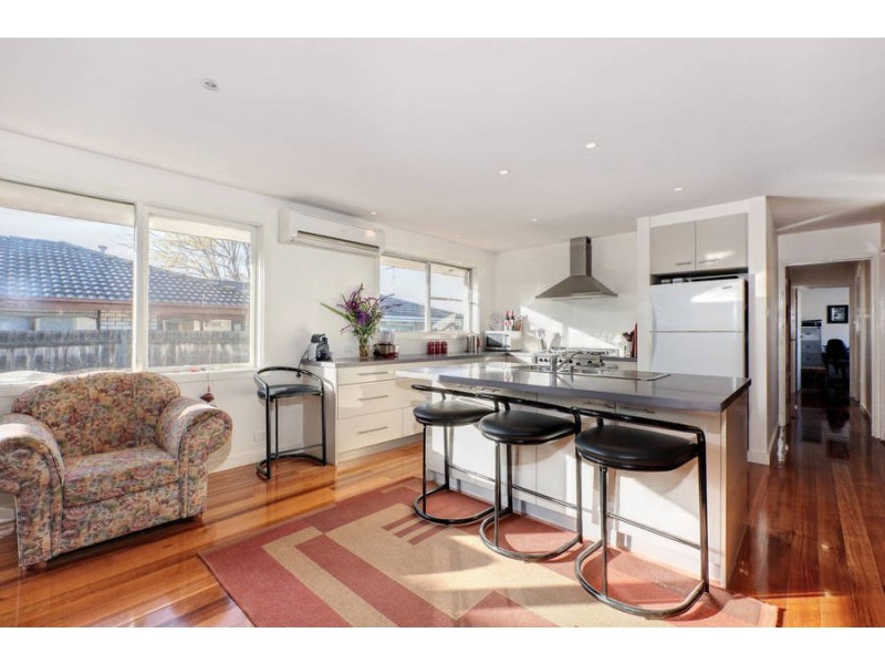 35 Lincoln Drive, Keilor East VIC 3033