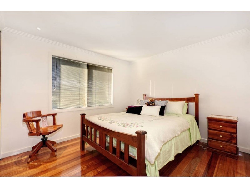 35 Lincoln Drive, Keilor East VIC 3033