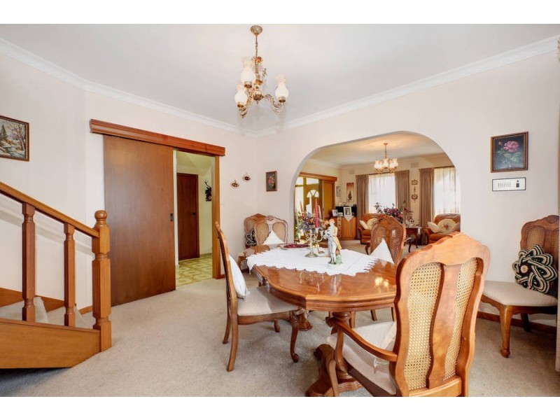 1 West Gateway, Keilor East VIC 3033