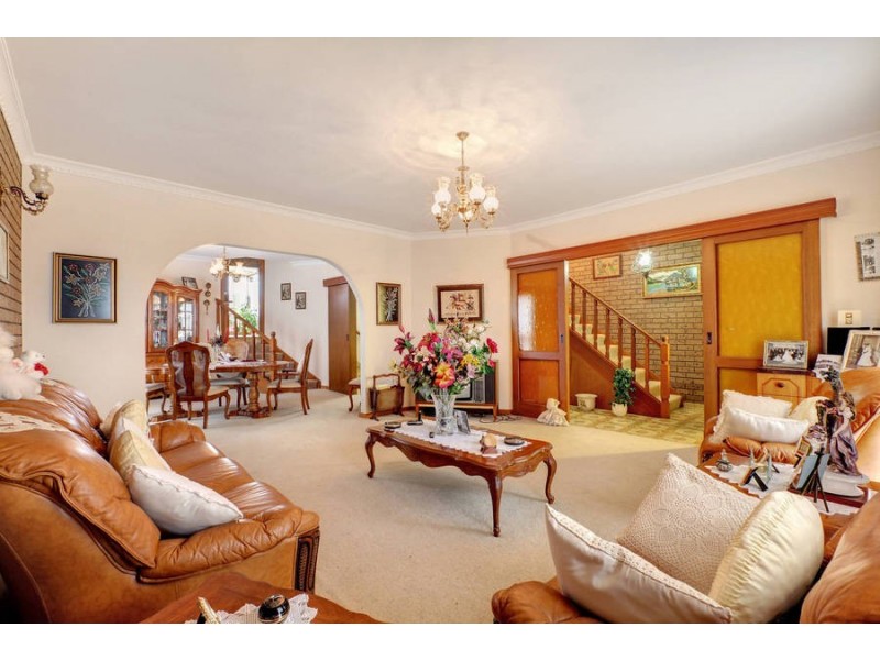 1 West Gateway, Keilor East VIC 3033