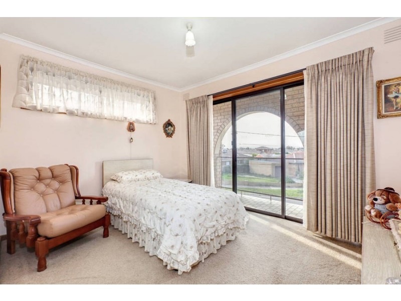 1 West Gateway, Keilor East VIC 3033