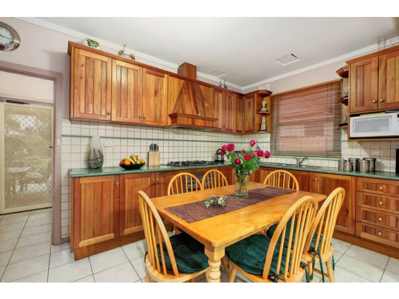 140 Victory Rd, Airport West VIC 3042