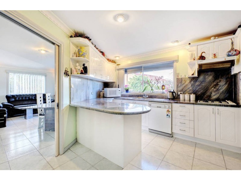 36 Southgate Way, Avondale Heights VIC 3034